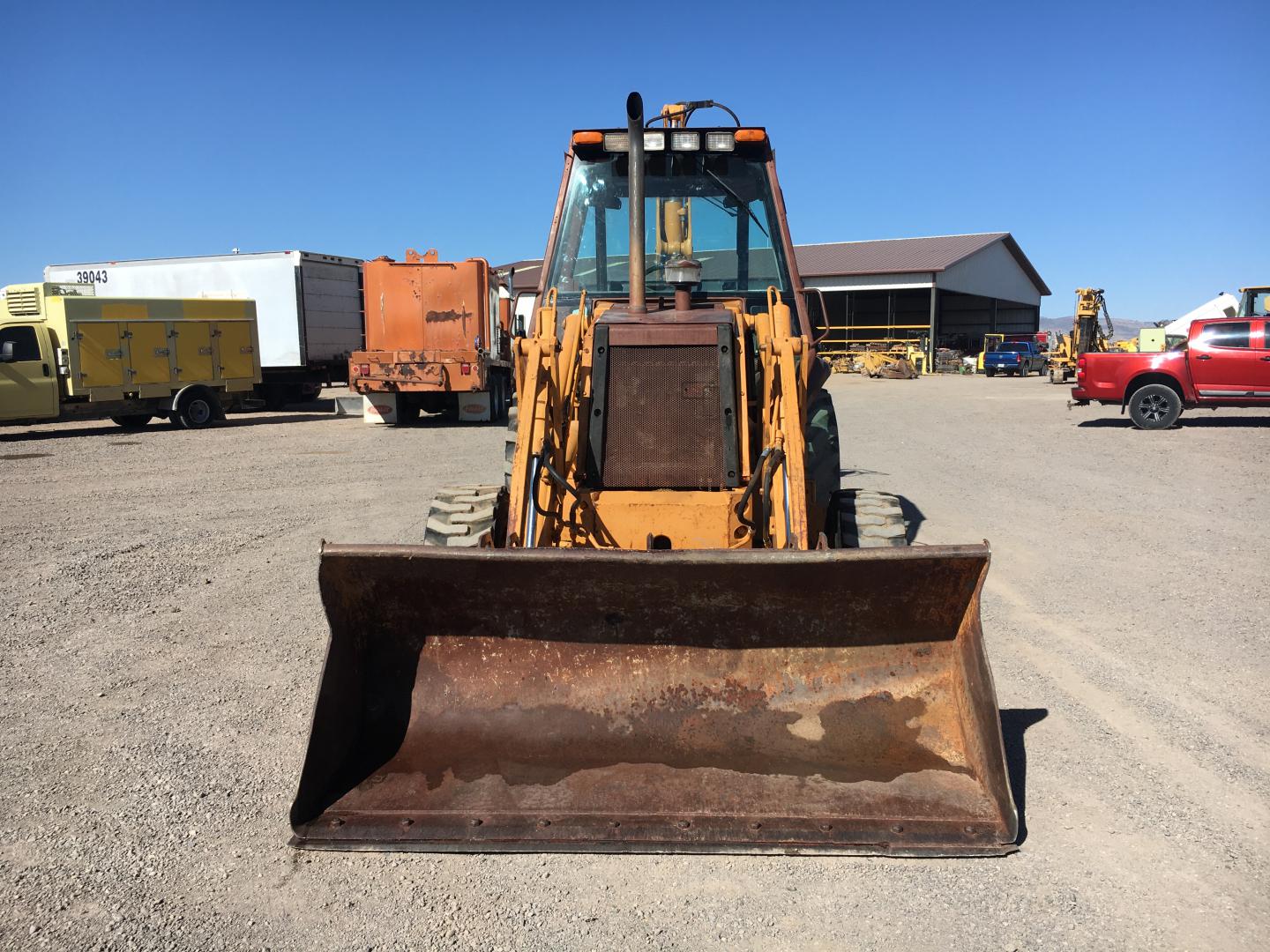 ./imagenes/INVOICE/2019/15940/RETROEXCAVADORA CASE 580SK (26).JPG